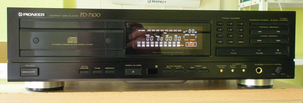 Pioneer PD-7100