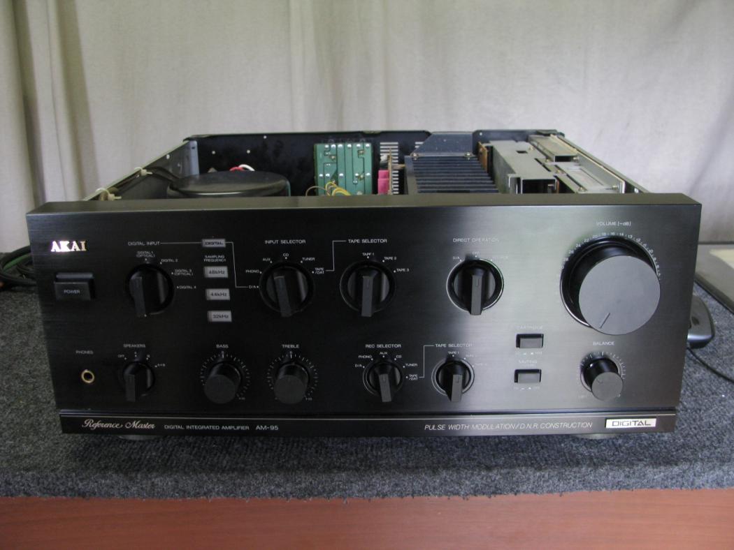 Akai AM-95_2