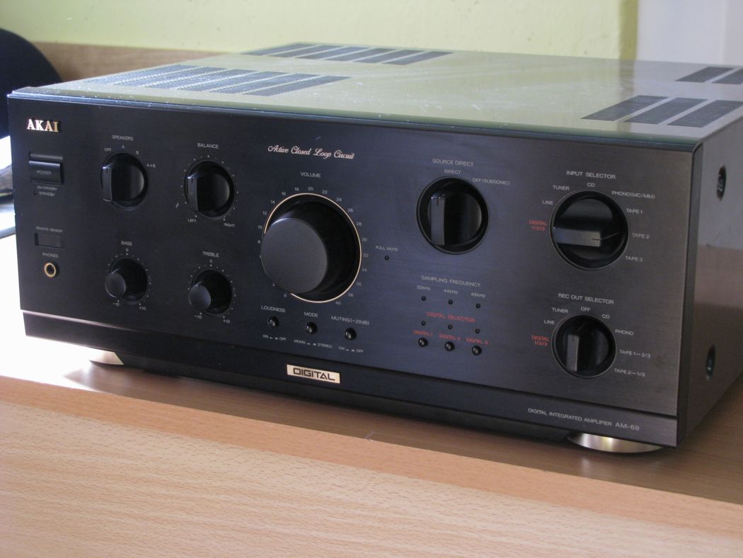 Akai AM 69_1